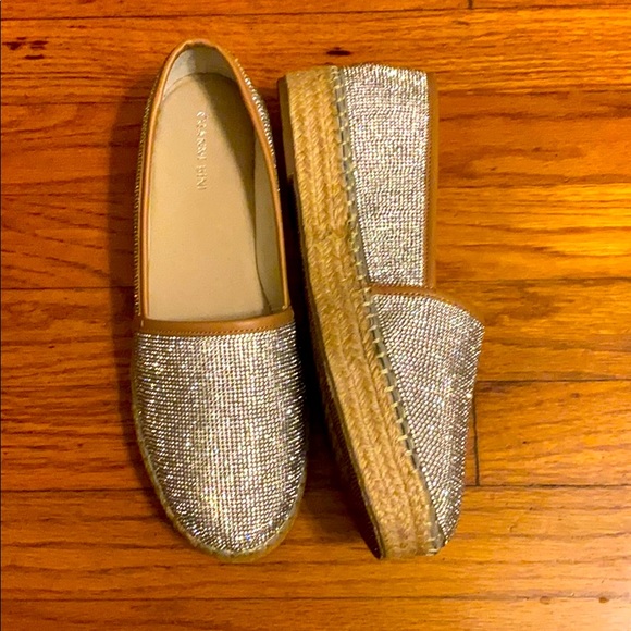 New wedged, sliver  rhinestones  ....Sz 9 1/2 M - Picture 3 of 3